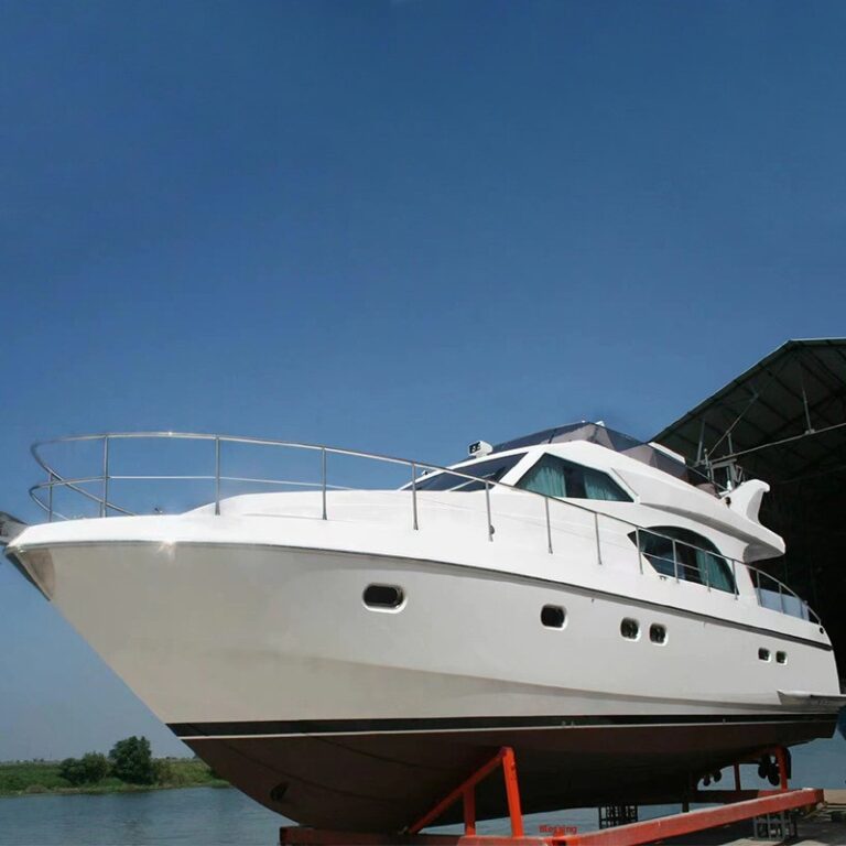 53-foot Fiberglass-reinforced Plastic Yacht with Outboard Engine Made in China for Sea Cruise & Sightseeing CCS Certificate